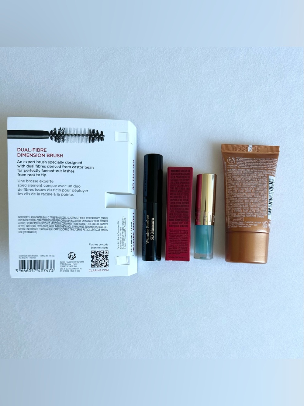 🆕 Clarins Beauty Set - Picture 3 of 3